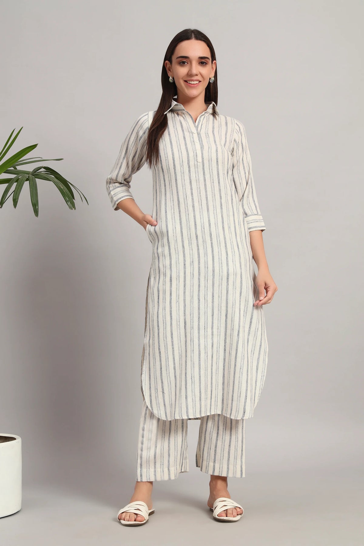 Pratidin, Stripes Kurta Set