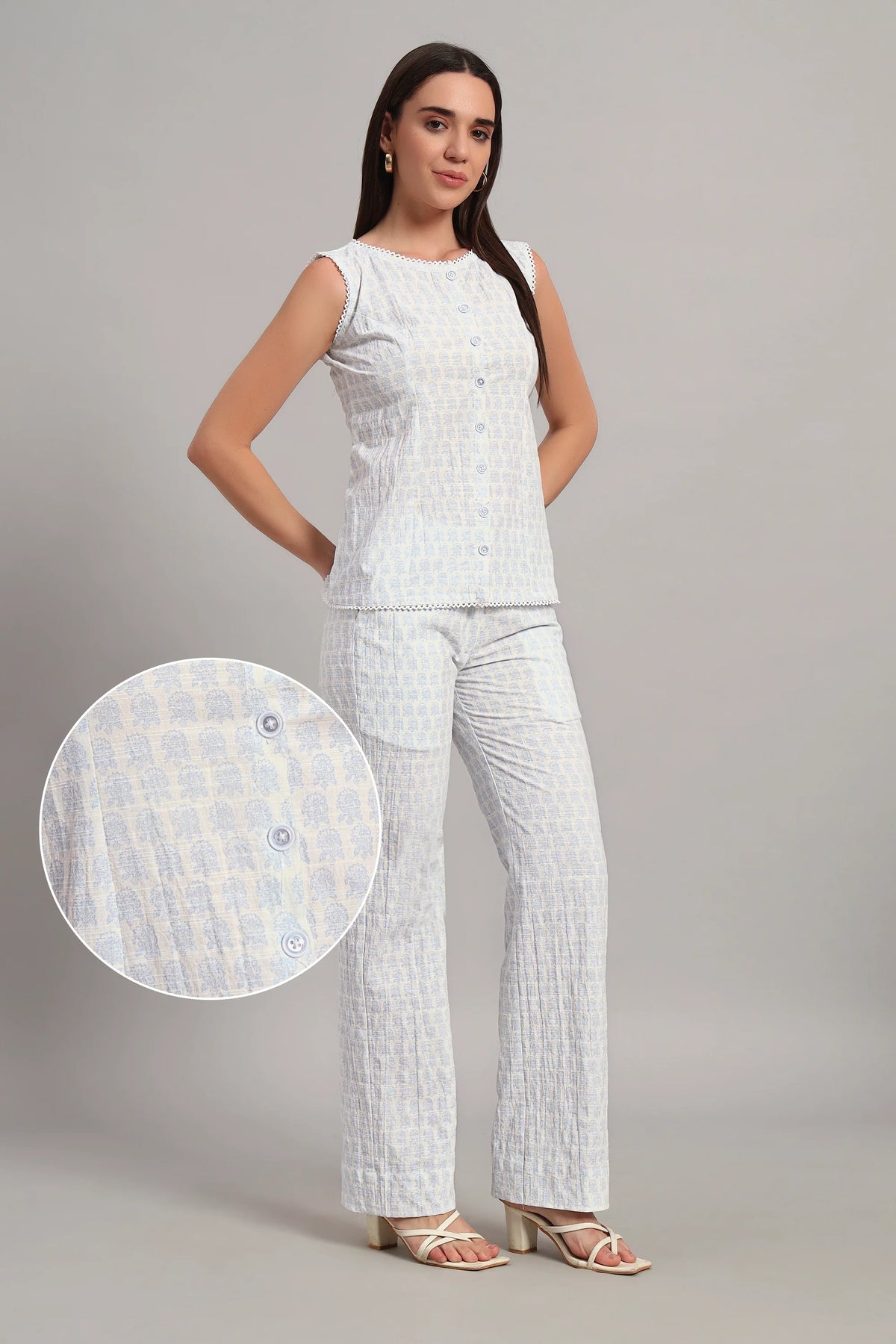 The Summer Ease Set, White & Blue