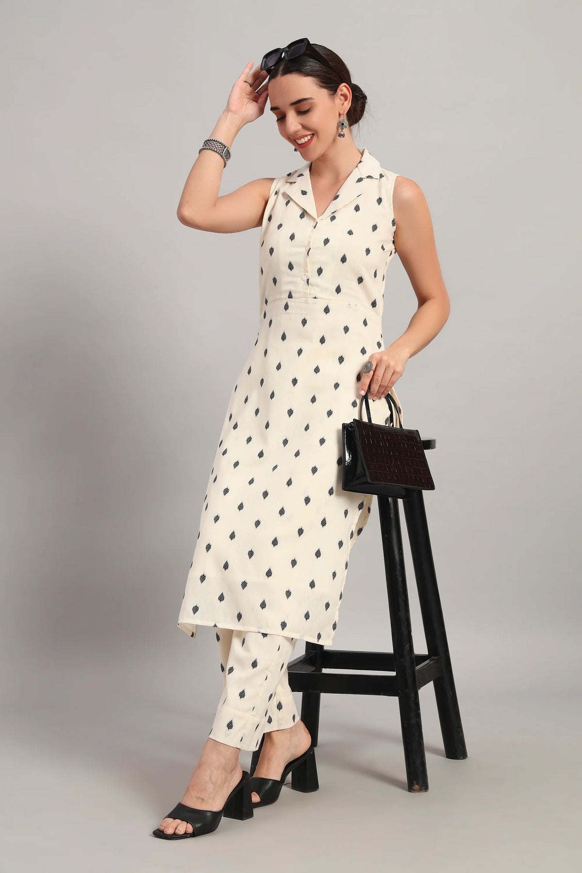 Roz Ka Kurta Set, Beige & Black