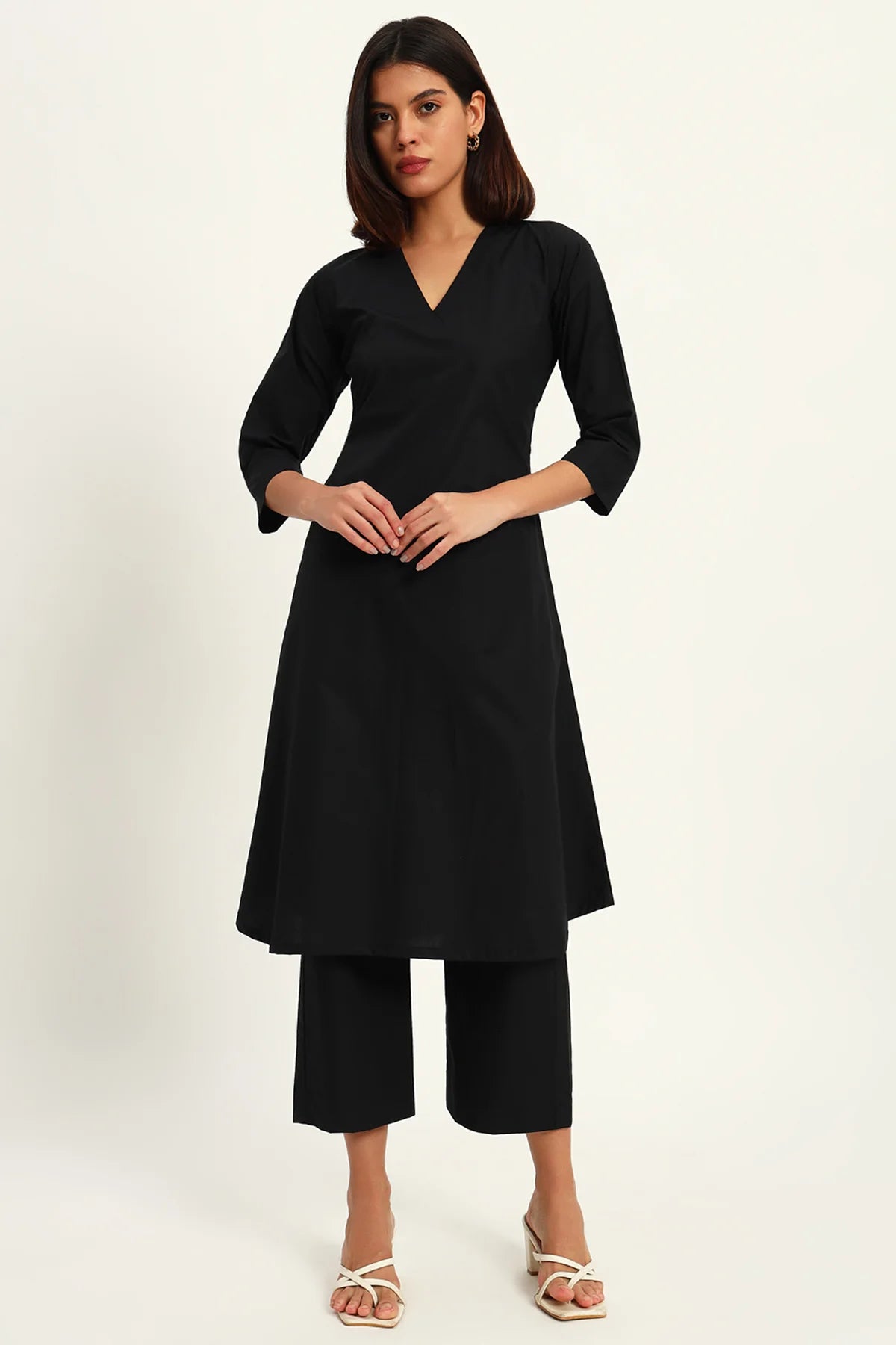 Timeless V Neck Kurta Set, Black