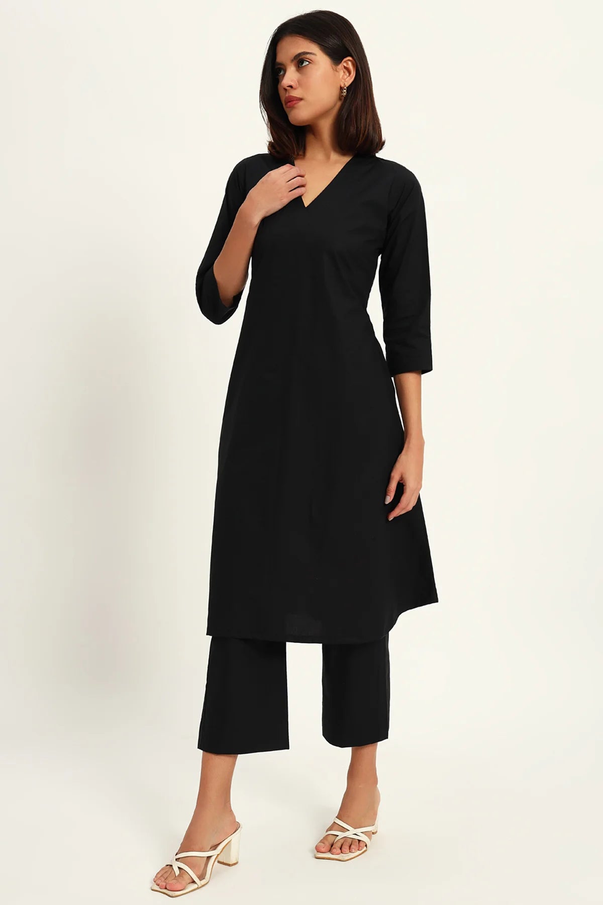 Timeless V Neck Kurta Set, Black