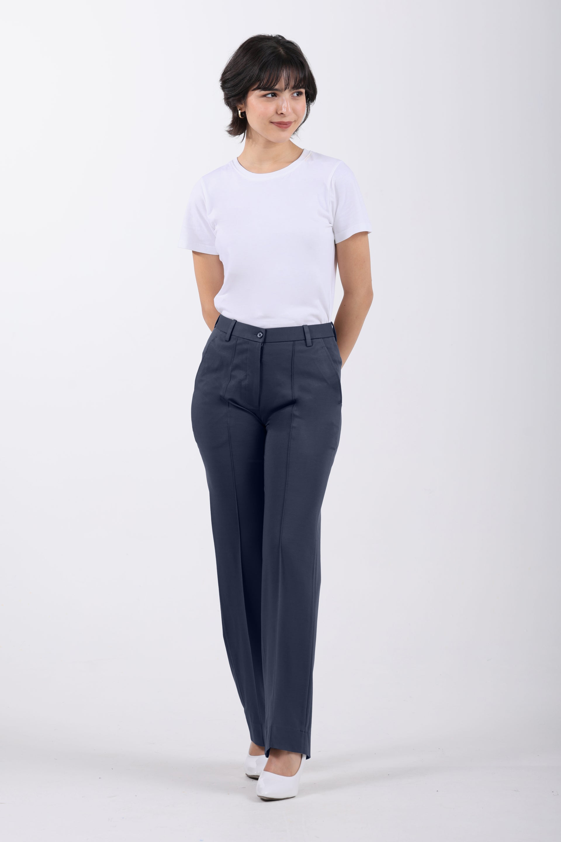 Limitless Core™ Pintuck Straight Fit Pants – Navy Blue