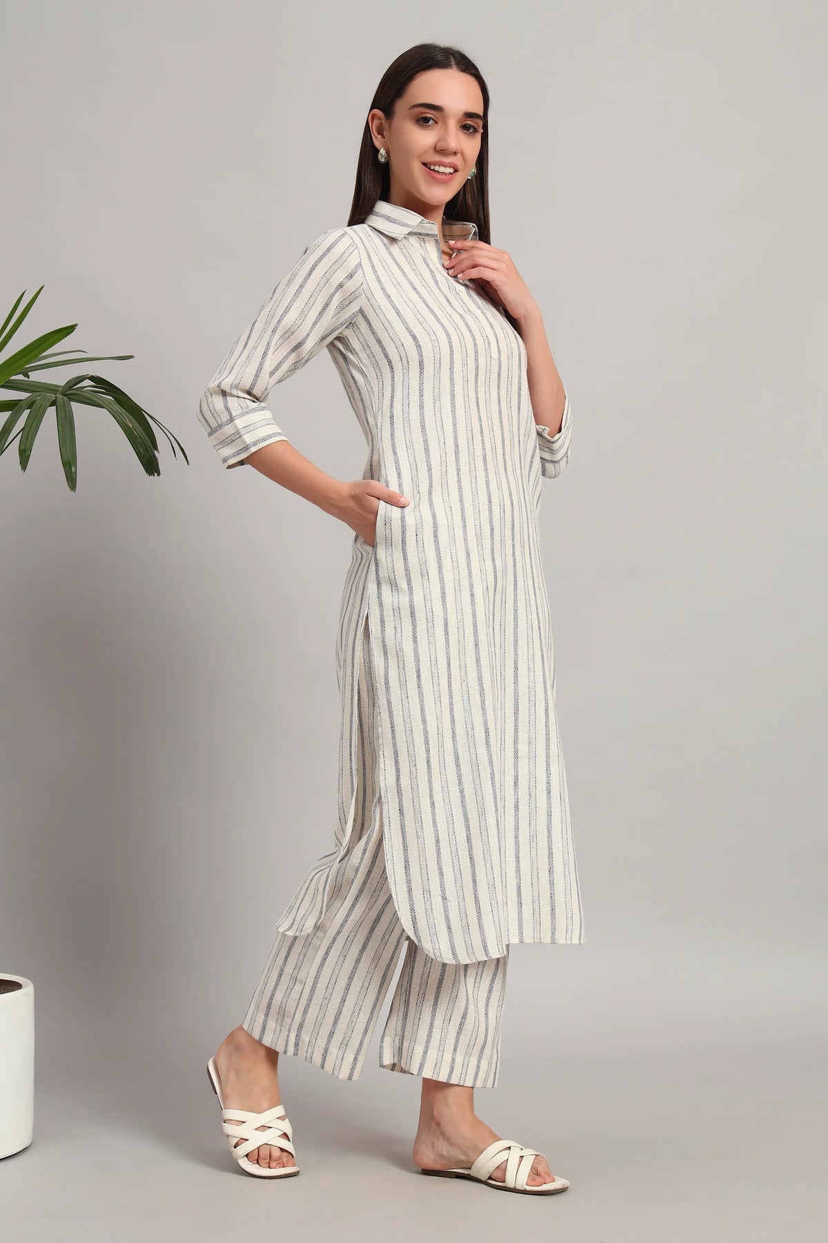 Pratidin, Stripes Kurta Set