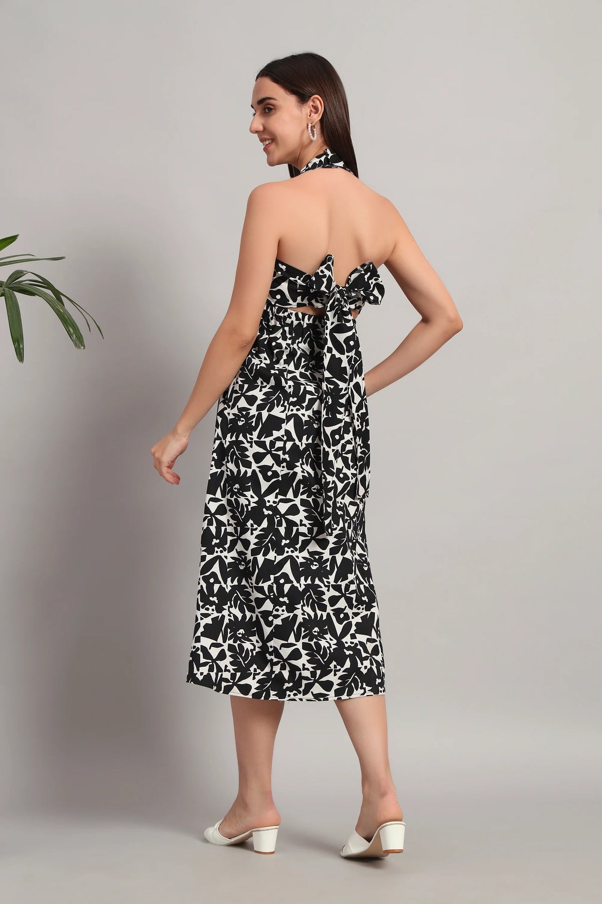 The Back-Tie Bloom, Black Dress