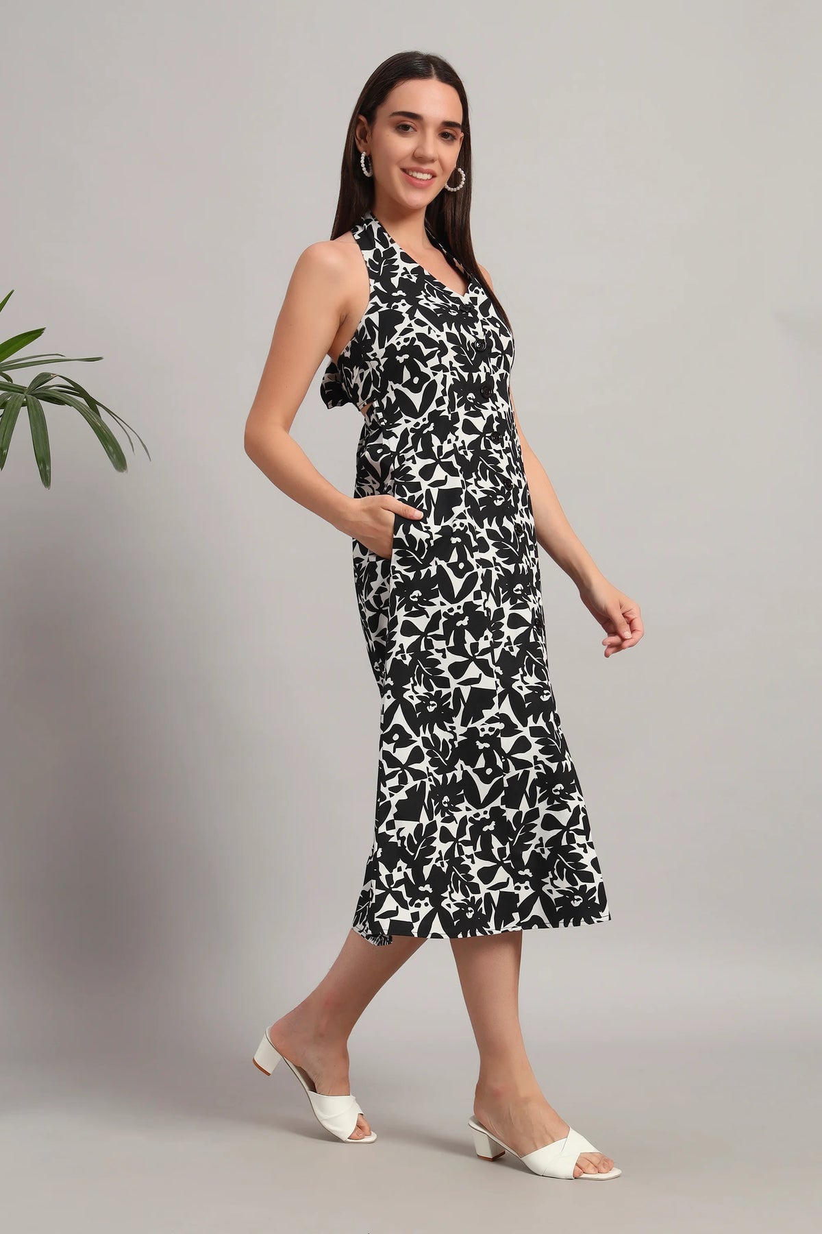 The Back-Tie Bloom, Black Dress