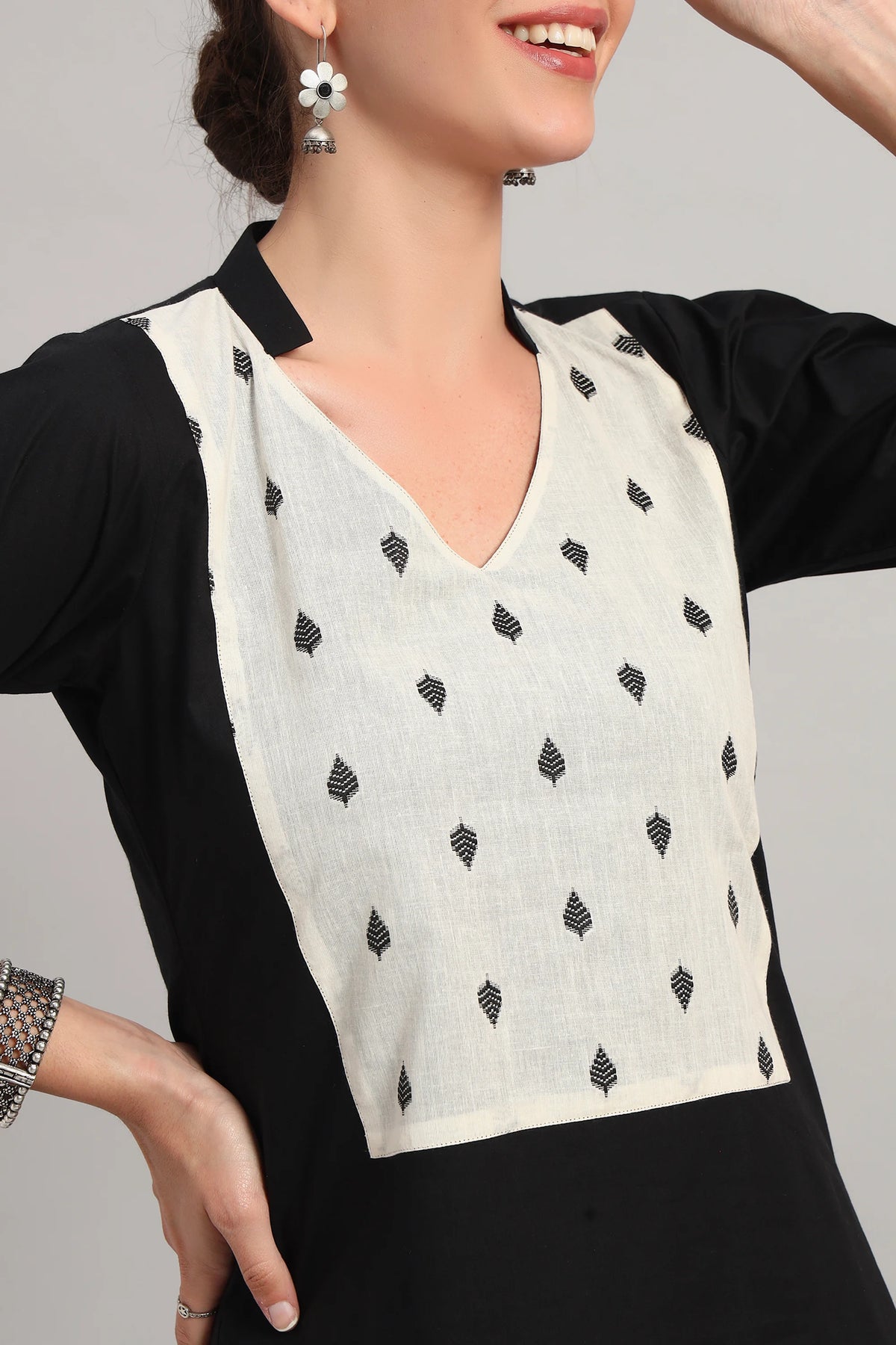 Everyday Adaa, Black