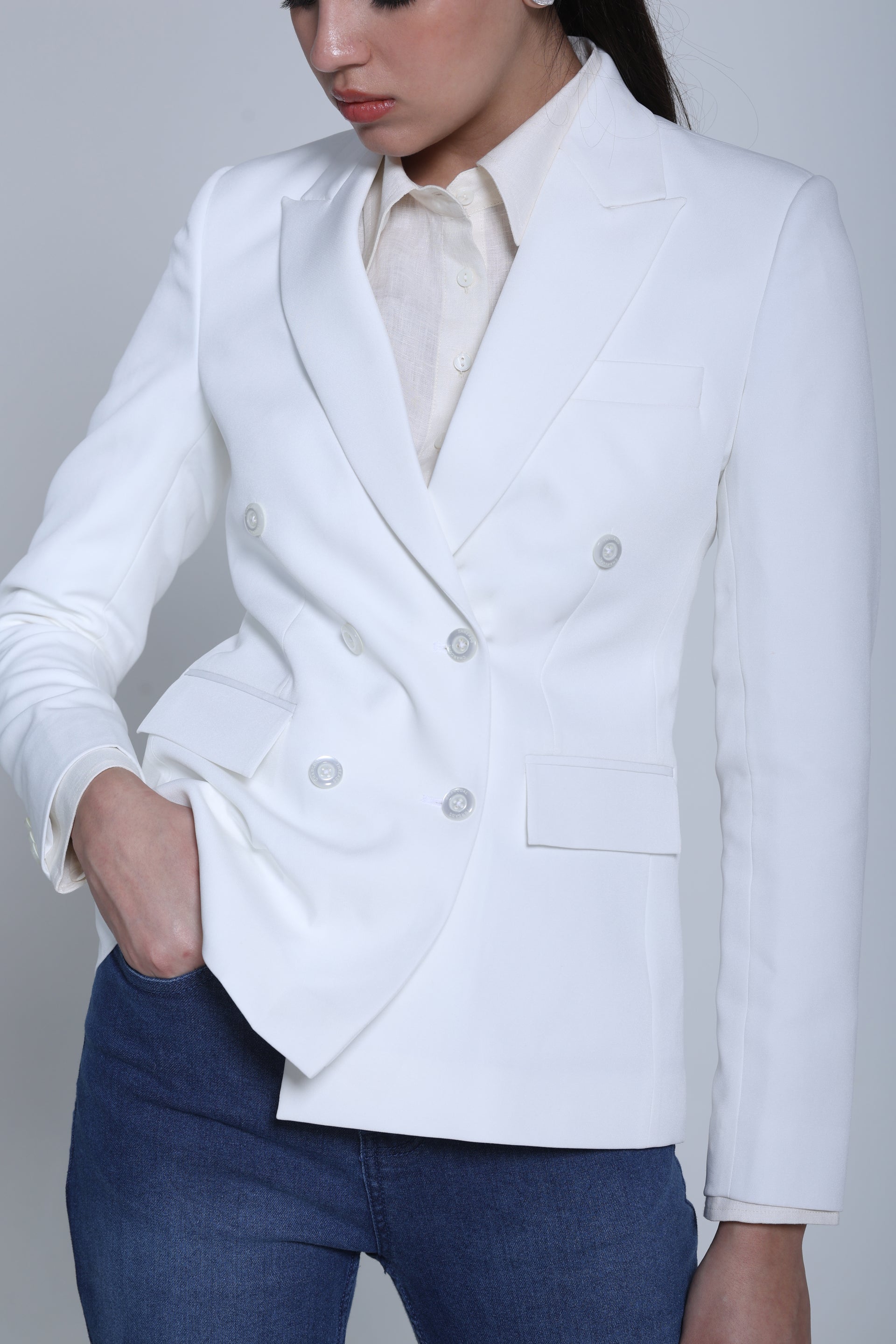Limitless Command Double-Breasted Blazer – Off White